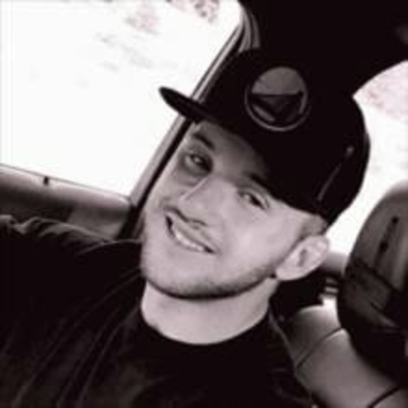 Meet your Posher, Aaron - Picture 1 of 1